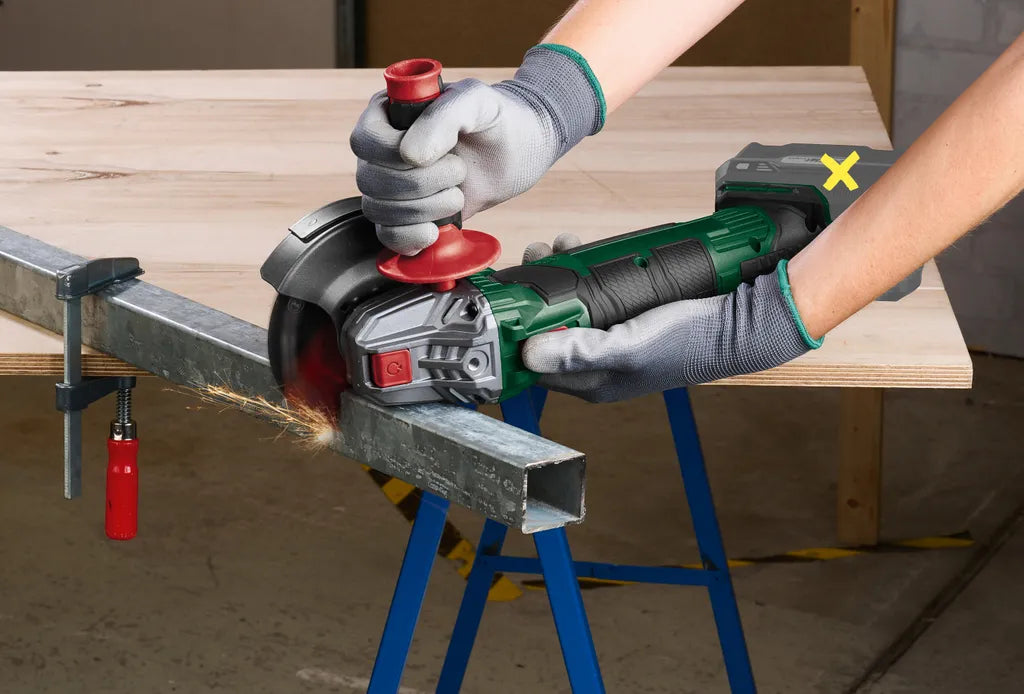 Γωνιακός τροχός μπαταρίας PARKSIDE® 20V PWSA 20-Li F4, χωρίς μπαταρία και φορτιστή